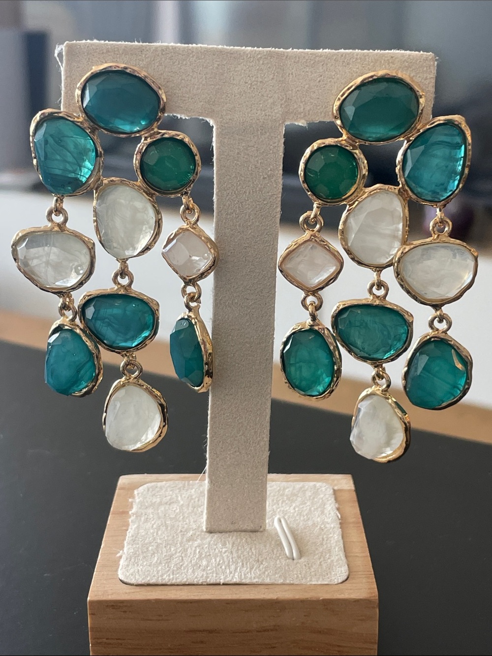 Zara Green & White Statement Drop Earrings Gold Tone Gem Cluster Chandelier Earr